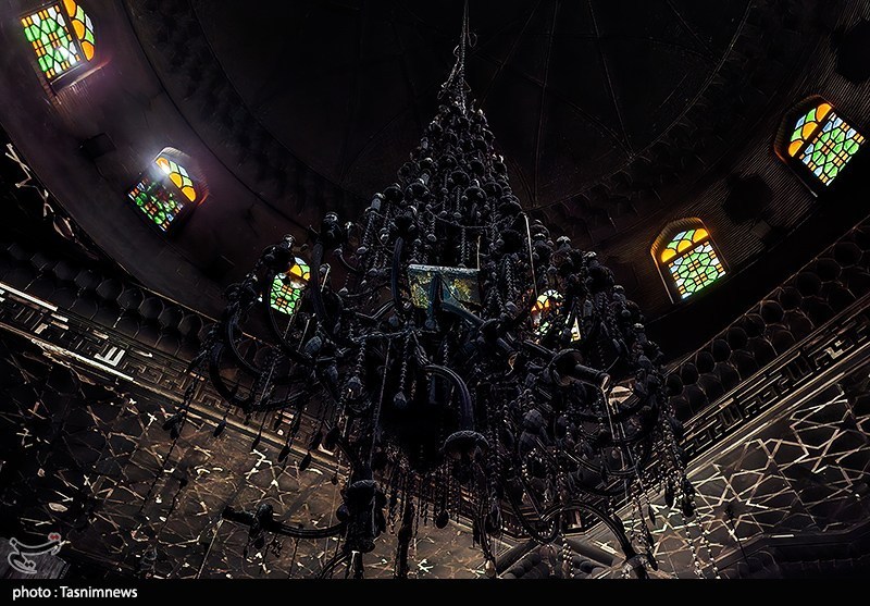 قصه قرآنی یک شهر بعد از آتش اغتشاشگران به مسجد؛ سیلی مردم به آشوب