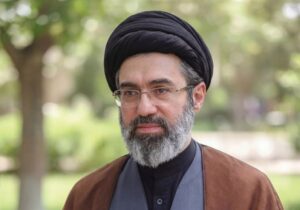 روایت یک استاد حوزه از اخلاص و گمنامی آیت‌الله سید مجتبی خامنه‌ای