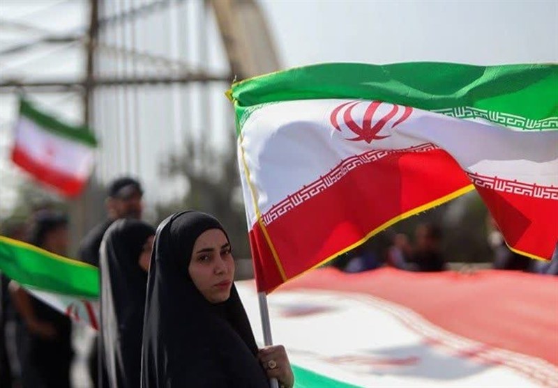 قهرمانان بیادعای روزهای سخت؛ زنان چگونه کشور را حفظ میکنند؟